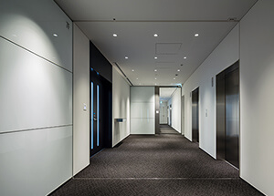 The elevator hall of PMO Akihabara kita (December 2018)